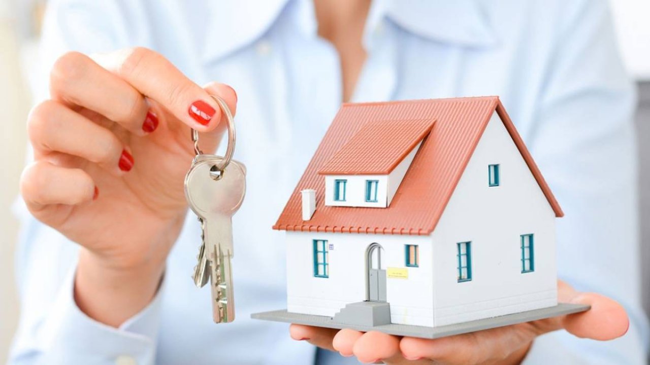 750 bin liralık konut kredisi çekebilmek için aylık maaş tutarı en az kaç TL olmalı?