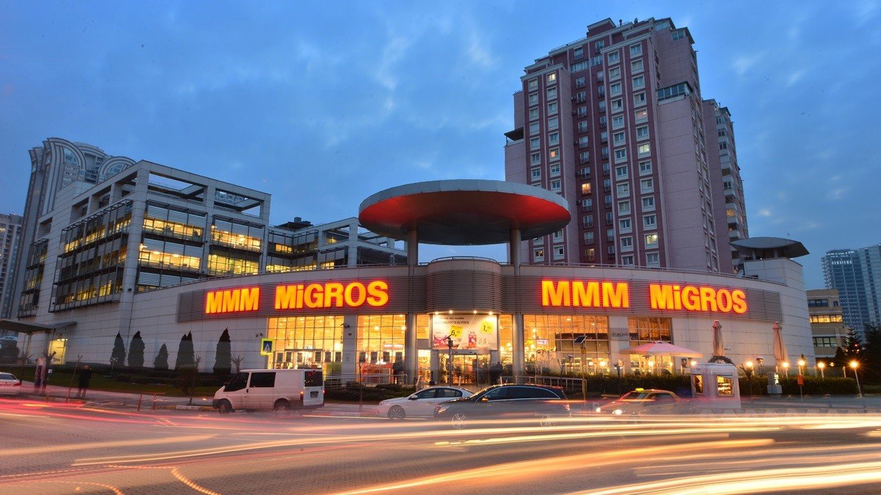 Migros’ta Büyük İndirimler Var! Un, Ayçiçek Yağı, Sucuk ve Daha Birçok Ürün Bu Fiyatlara
